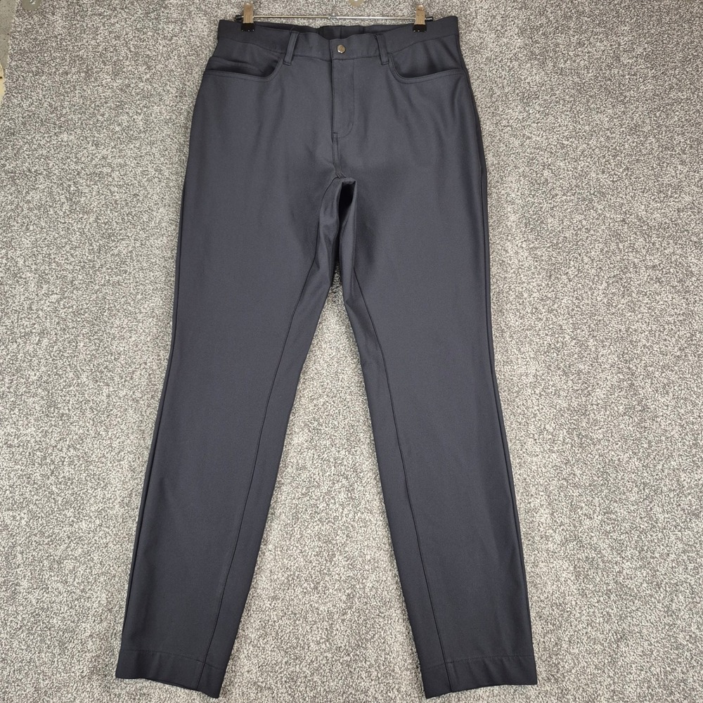 State and Liberty Pants Mens 36 (33x31) Black‎ Athletic Fit 4-Way Stretch